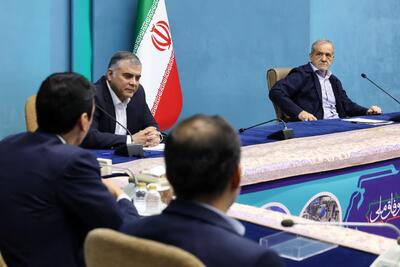  امضای قراردادهای اجرای بزرگ‌ترین طرح جمع‌آوری گازهای مشعل کشور/ پزشکیان: برای حفظ سرمایه‌های ملی حتی یک روز نباید از دست برود