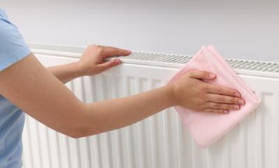  تمیز کردن شوفاژ برقی؛ ترفندهایی برای عملکرد بهتر و عمر طولانی‌تر