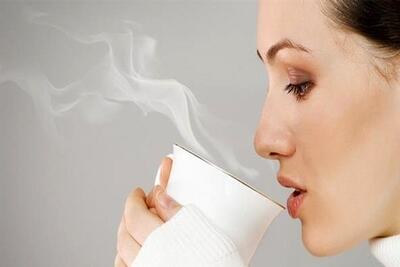  چرا متخصصان توصیه می کنند صبح ناشتا آب گرم بنوشیم؟