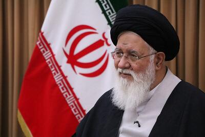  آیت‌الله علم‌الهدی: دشمن با رواج فرقه‌گرایی به دنبال تضعیف باور‌های دینی مردم است