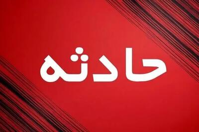  برخورد هواپیما با یک ساختمان در تبریز + عکس