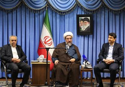  ممانعت از حضور نسل جوان موجب عقب‌ماندگی است - تسنیم