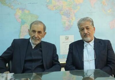  ولایتی حکم ریاست رنجبر بر دانشگاه آزاد را ابلاغ کرد - تسنیم