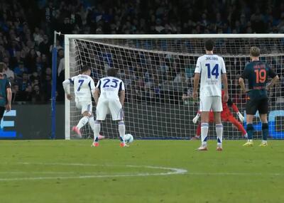  مهار پنالتی موراتا توسط میلینکوویچ ساویچ