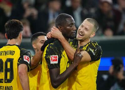  آگزبورگ ۰-۱ دورتموند: شکار سه امتیاز با گل گیراسی