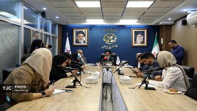  نشست خبری مدیرعامل خانه بیماران‌ ای‌بی (حمایت از بیماران پروانه‌ای) در تهران