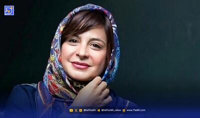  نگاهی به چیدمان منزل شاهانه سیما تیرانداز؛ از مبلمان گران قیمت مدرن و پرده‌ها و لوسترهای اعیانی تا فرش خوشرنگ ایرانی