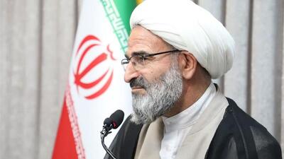  امام جمعه سمنان: تقویت امنیت فرهنگی از مسیر شبهه‌شناسی می‌گذرد