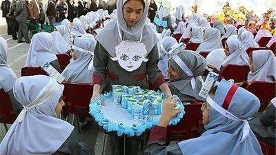  توزیع سراسری شیر در مدارس به کجا رسید؟/ جبران وقفه یک‌ماهه با افزایش نوبت‌های توزیع