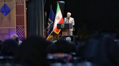  پرستاران تجلی مهربانی الهی و مایه افتخار جامعه‌اند