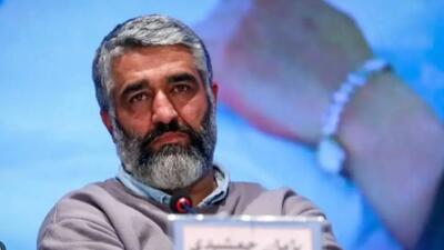  چرا پژمان جمشیدی ممنوع‌الخروج نیست؟