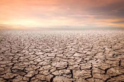  ایران در آستانه خشکسالی تاریخی؛  ۹ دریاچه و تالاب اصلی خشک شدند