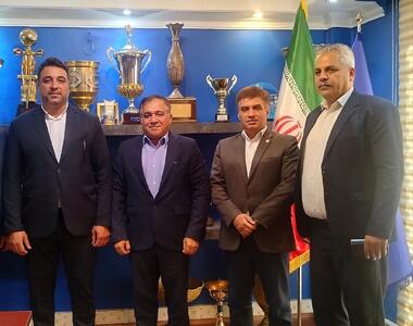  دیدار احسان حدادی با علی تاجرنیا/ نشست هم اندیشی برای  فعالیت باشگاه استقلال در دوومیدانی