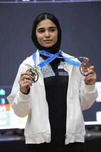  درخشش وززشکار هرمزگانی با دو مدال برنز در رقابت‌های قهرمانی وزنه‌برداری جوانان کشور