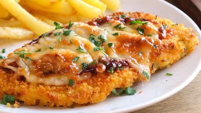  شنیسل مرغ آبدار، حتماً امتحان کنید خیلی خوشمزس !