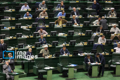  نماینده مردم مشهد: تغییر برخی از مدیران برای کمک به شرایط کشور ضروری است