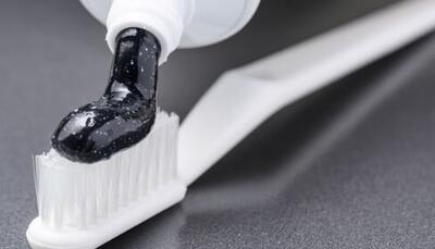  آیا خمیردندان‌ زغالی واقعا برای درخشندگی دندان موثر است؟