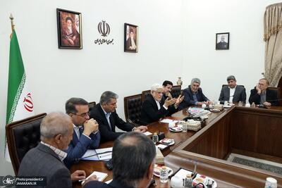  عارف: دولت چهاردهم به دنبال بهبود کیفیت زندگی و پیگیری منافع عشایر در بدنه دولت و استانداری‌ها است/ برنامه‌ریزی برای توسعه و تقویت امور عشایر در دستور کار دولت قرار گرفته است/ طرح ارتقاء جایگاه عشایر در دولت به خوبی در حال انجام است