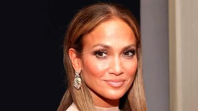  جنیفر لوپز باز هم کت و شلوارپوش شد / نهایت زیبایی و وقار (عکس)