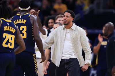  بسکتبال NBA | خلع سلاح جنگجویان توسط پیسرز با دست خالی - پارس فوتبال