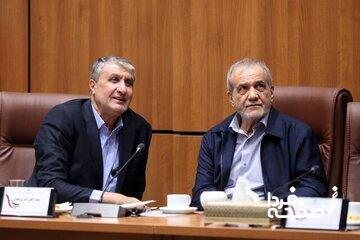  پزشکیان: «هسته‌ای» مترادف ساخت سلاح اتمی نیست/ تأسیسات هسته‌ای را دوباره و با قدرت بیشتری می‌سازیم