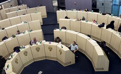  هراس بورس از سقف تاریخی - سرمایه و بورس