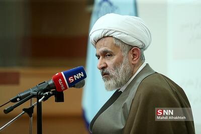  طائب: غربی‌ها مجددا دوقطبی غربگرا و انقلابی را شروع کردند؛ باید مراقب باشیم در این بازی نرویم/ دوقطبی ما شده آمریکا و اسرائیل + فیلم
