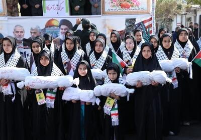  دانش‌آموزان امروز، پرچم‌داران آرمان‌های شهدای انقلاب - تسنیم
