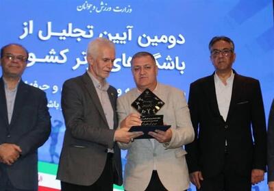  آلومینیوم باشگاه برتر/حسینی تاثیرگذارترین مربی فوتبال کشور شد - تسنیم