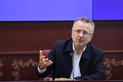  داورزنی:با تقدیر نمی‌شود مبارزه کرد