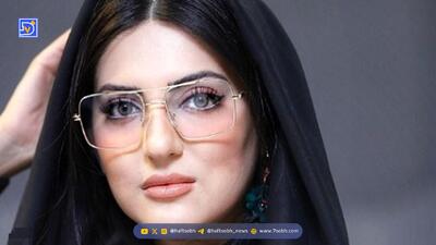  نگاهی به دکوراسیون عروس‌پسند خانه هلیا امامی / از پرده‌های سفید و سبز پانچی تا ناهارخوری کلاسیک و ورودی شیک با مبلمان دو رنگ اروپایی