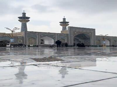  بارش نخستین باران پاییزی در حرم رضوی