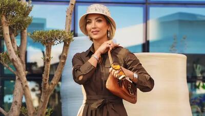  «مینا مختاری» با کلاه باکت و عینک نارنجی؛ استایل تابستانی همسر بهرام رادان (عکس)