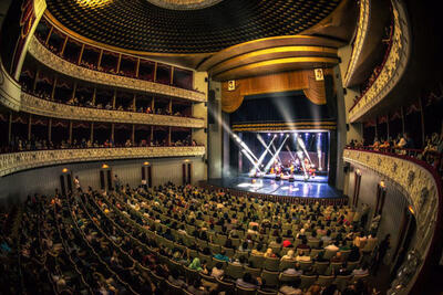  یک نفر برج میلاد را بر مردم تهران حرام کرده است!