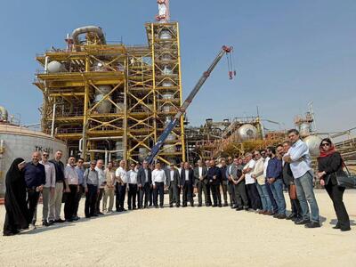  یک روز پرخاطره در جمع مردان خط مقدم صنعت پتروشیمی