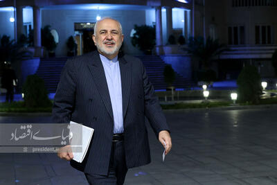  ظریف: جهان امروز می‌داند که ایران شکار آسانی نیست/ مخالفت ایران با سلاح هسته ای نمادین و نمایشی نیست بلکه استراتژیک است