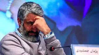  اشک‌های سوزناک پژمان جمشیدی در محوطه زندان: خدا اعتبار هیچکس را زمین نزنه !