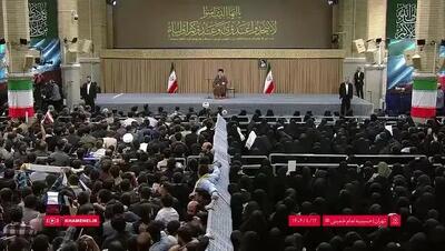  ببینید| رهبر انقلاب صبح امروز در دیدار هزاران نفر از دانش‌آموزان و دانشجویان:   سیزده آبان از نظر تاریخی، روز افتخار و پیروزی است/ ۱۳ آبان باید در تاریخ و حافظه ملی بماند/ تسخیر سفارت آمریکا هویت حقیقی دولت آمریکا را روشن کرد