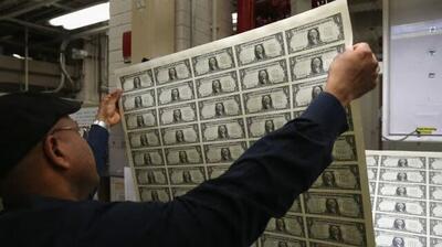  مقامات دولت ترامپ برای گسترش نفوذ دلار دست به کار شدند