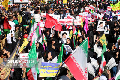  نماینده سابق گلپایگان: ۱۳ آبان، نماد مبارزه با سیاست‌های آمریکا است/ اجازه تفرقه‌افکنی ندهیم