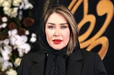  دونفره جذاب سارا منجزی‌پور در کنار مادر جوانش