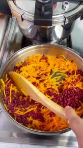  هویج پلو با گوشت قیمه ای طعمی به یاد ماندنی برای پاییز