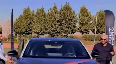  خودروی شش میلیاردی که به مهران مدیری کادو دادند!