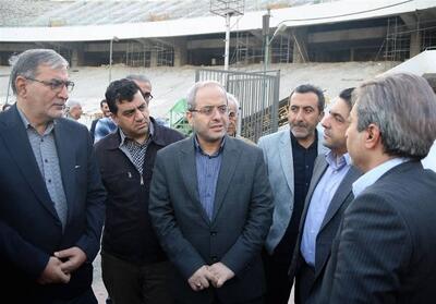  بازدید مسئولان سازمان برنامه و بودجه از پروژه بازسازی ورزشگاه آزادی - تسنیم