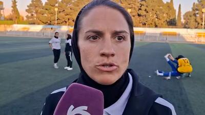  نیلوفر اردلان: می‌توانستیم بیشتر از سه گل به ایساتیس بزنیم