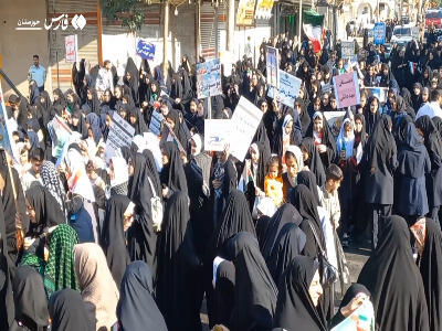  حضور پرشور دانش آموزان در راهپیمایی ۱۳ آبان در دزفول