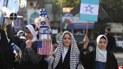  حضور دهه هشتادی و دهه نودی‌ها در راهپیمایی ۱۳ آبان