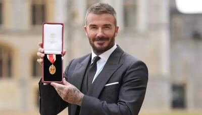  دیوید بکهام به پاس خدماتش نشان شوالیه انگلیس را دریافت کرد