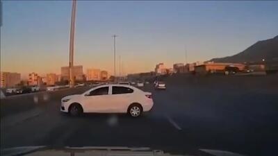  حادثه رانندگی عجیب در اتوبان تهران (فیلم)