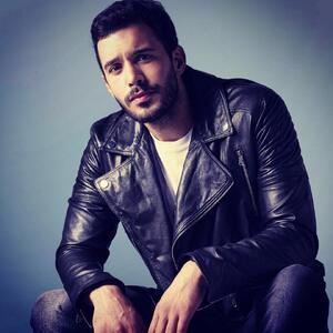  تاریخ وبگردی | تغییر چهره باریش آدویج و همسرش بازیگر ترکیه ای معروف